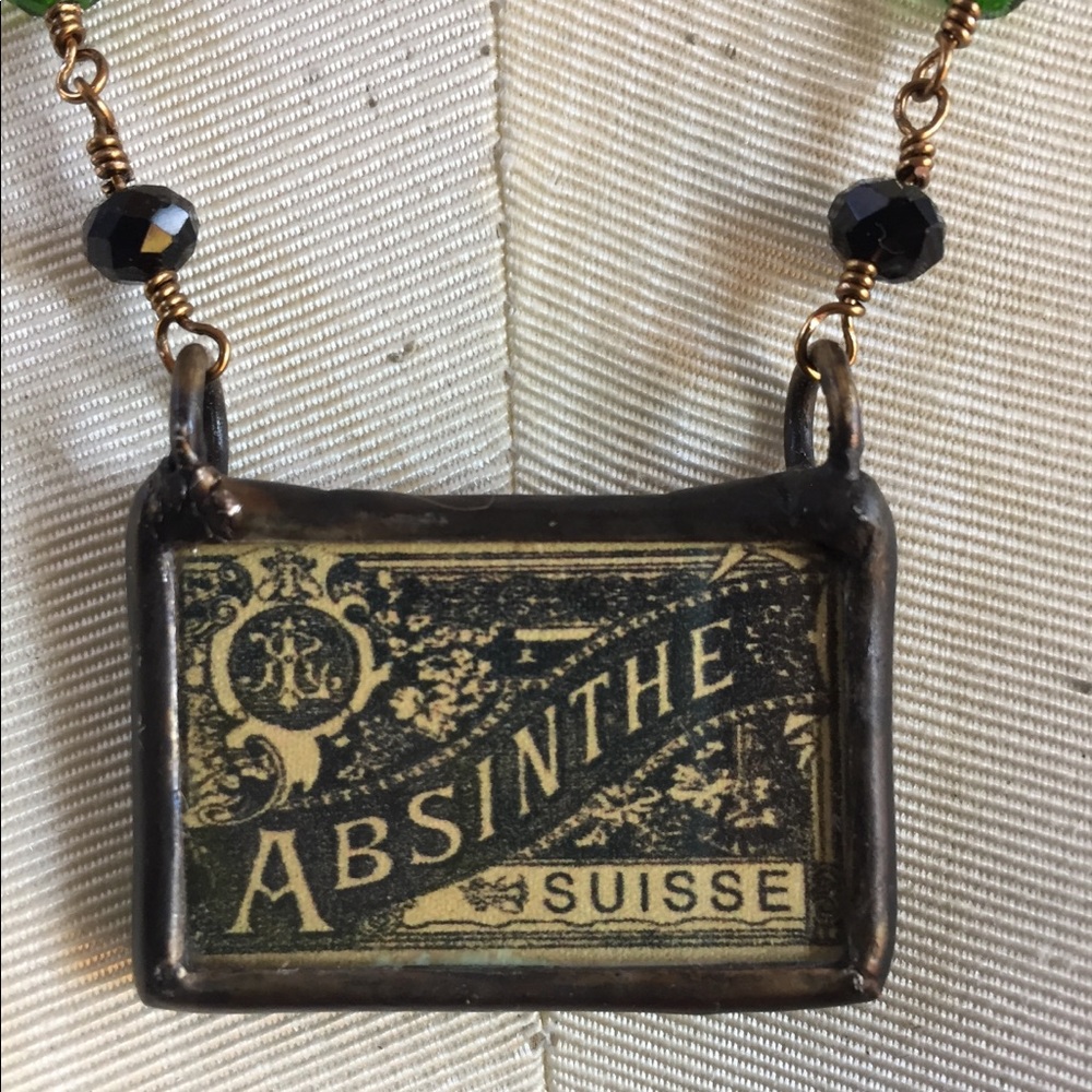 Absinthe Victorian empherma glass necklace